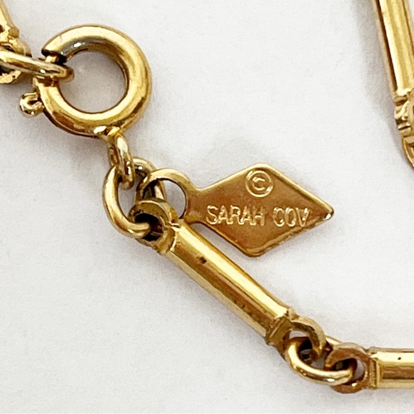 Sarah Coventry Oriental Lanterns Gold & Faux Jade Necklace 1978 Vintage - Picture 3 of 3